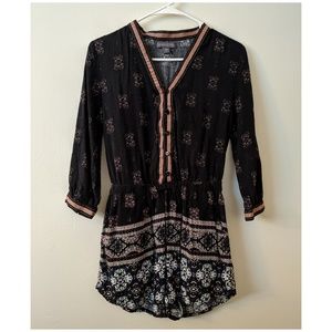 Kendall & Kylie Pants - Kendall and Kylie romper. Kendall & Kylie Pants - Kendall and Kylie romper.